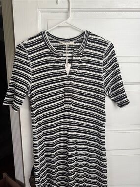 Everlane rib knit Henley dress
